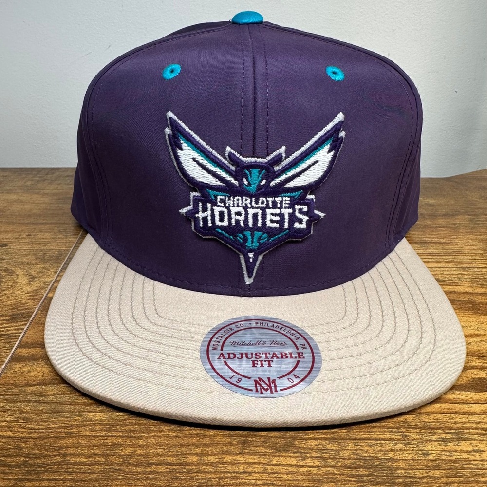 Mitchell & Ness Charlotte Hornets Hat Purple Tan Nylon Strapback Cap‎ VE37Z OSFA